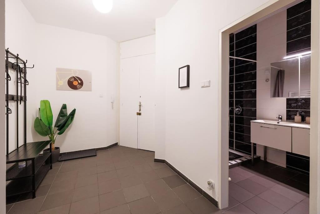 Stylish Haven-near Brunnenmarkt Appartamento *